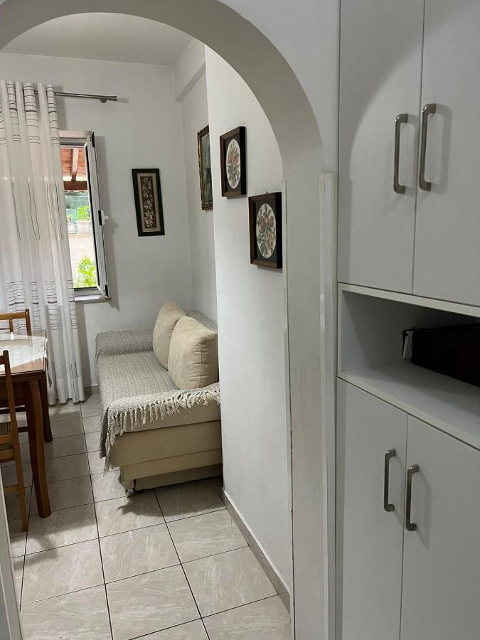 Goni Guest House ซารานเดอ ภายนอก รูปภาพ