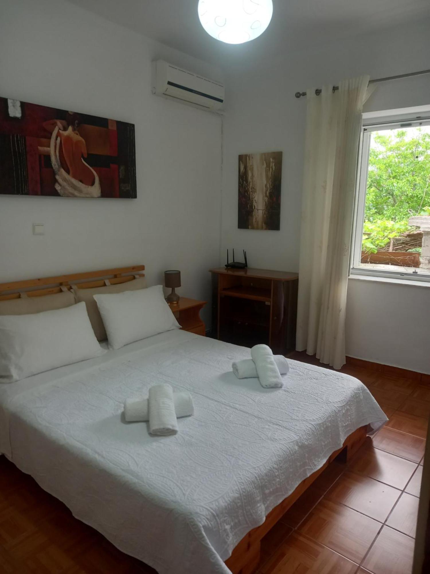 Goni Guest House ซารานเดอ ภายนอก รูปภาพ